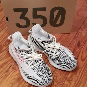 AUTHENTIC YEEZY 350 BOOST ZEBRA